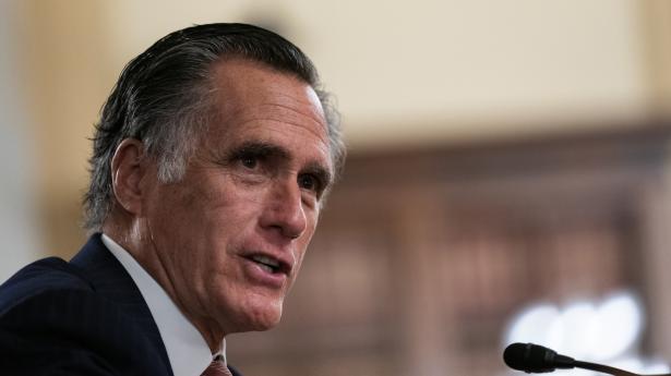 Republikaneren Mitt Romney (foto) nævnes af CNN som en af de senatorer, der muligvis vil stemme for at dømme Donald Trump i den forestående rigsretssag mod ekspræsidenten.