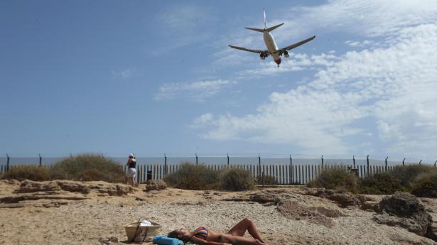 Den populære spanske ferieø Mallorca bliver i den nye rejsevejledning fra Udenrigsministeriet farvet gul. Tidligere har den været grøn. Ændringen betyder, at man skal testes for corona ved hjemkomst efter en tur til øen.