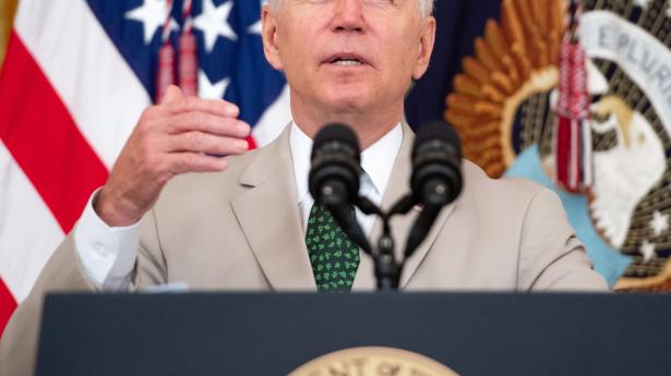 USA's præsident Joe Biden mente fredag, at hans økonomiske plan "virker", efter at den amerikanske økonomi i juli skabte næsten 1 mio. nye job. Arkivfoto: Saul Loeb/Ritzau Scanpix