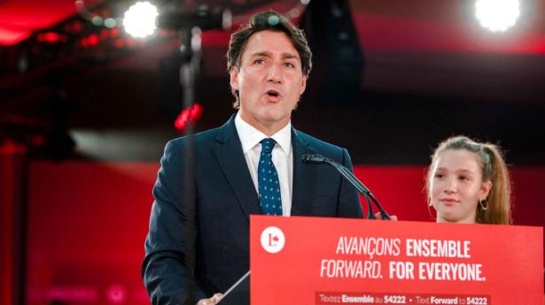 Justin Trudeau har tidligt tirsdag morgen dansk tid holdt sin vindertale i Montreal. Han er klar til at bringe Canada sikkert gennem coronapandemien, lyder budskabet.