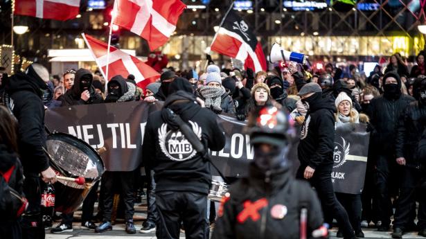 København var søndag ligesom andre europæiske storbyer ramt af demonstrationer.
