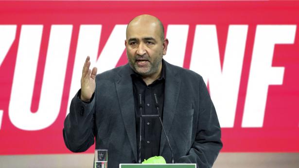 Omid Nouripour, som er den ene af De Grønnes nyvalgte ledere, vil gå efter kanslerposten ved Tysklands næste valg i 2025.