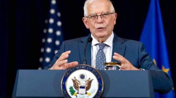 EU's udenrigspolitiske chef, Josep Borrell, mener, at den franske præsident, Emmanuel Macrons, nylige besøg i Rusland har været med til at afspænde krisen i Ukraine en smule. (Arkivfoto)