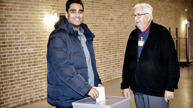 Sikandar Siddique er politisk leder for Alternativet, der i de første valgprognoser ser ud til at ende under spærregrænsen og dermed uden for Folketinget.