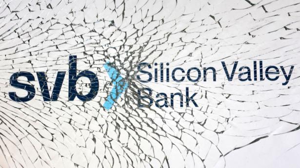 Silicon Valley Bank kollapsede, efter at frygt for bankens finansielle helbred fik kunder til hastigt at trække deres penge ud. Arkivfoto: Dado Ruvic/Reuters