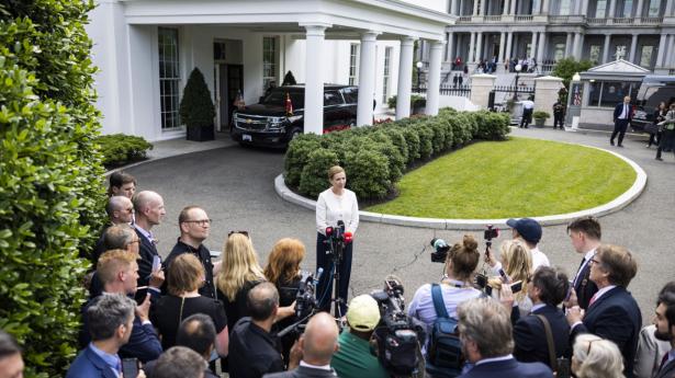Statsminister Mette Frederiksen (S) har mandag besøgt præsident Joe Biden i Det Hvide Hus. Efter mødet blev hun endnu en gang spurgt ind til Nato-rygter.