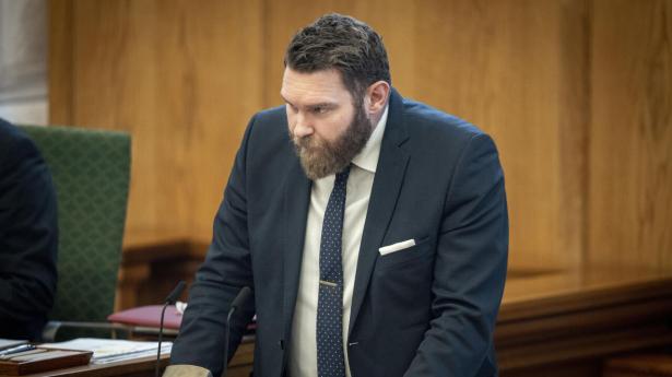 Steffen Larsen (LA) siger til Berlingske, at det “lyder lidt vildt”, at PET angiveligt har ændret i notits i Samsam-sag. Arkivfoto: Mads Claus Rasmussen/Ritzau Scanpix