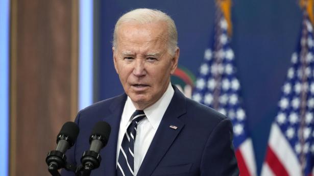 Biden har indtil nu været tøvende omkring en lempelse af restriktionerne. Det har han været af frygt for, at en lempelse kan trække Nato ind i konflikten. Arkivfoto: Alex Brandon/Ritzau Scanpix