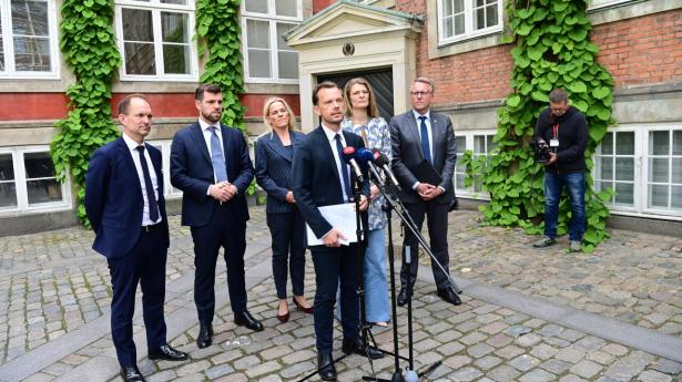 Justitsminister Peter Hummelgaard (S) har mandag med fem andre ministre varslet styrket indsats mod kriminalitet som den, der ses i dokumentaren “Den sorte Svane”. Foto: Thomas Sjørup/Ritzau Scanpix