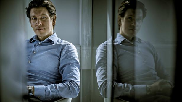 Søren Skov Mogensen og kontorets manager er de eneste som er mødt ind på Amerika Plads, hvor Banking Circle har lokaler. Resten af personalet arbejder hjemmefra pga covid19. Foto: Steven Achiam