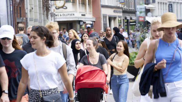 Julelys og shopping på Strøget i København. Arkivfoto: Liselotte Sabroe/Ritzau Scanpix