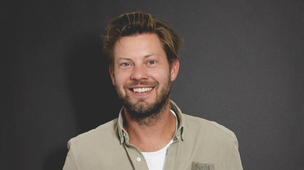 “I krisetider skal man smede, netop fordi andre ikke gør det,” skriver Lobber Levin. PR-foto