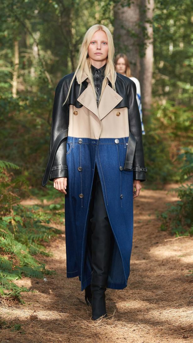 00005-Burberry-RTW-Spring21.jpg