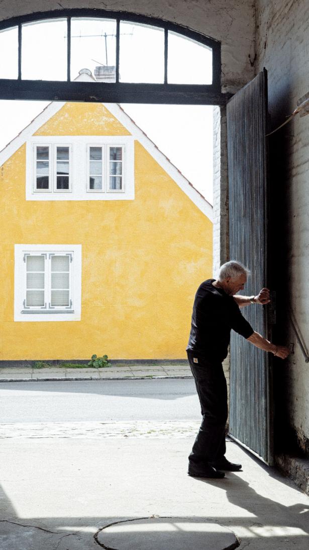 Nicolaj og Gerda Monies i deres hus i Nysted 015.jpeg