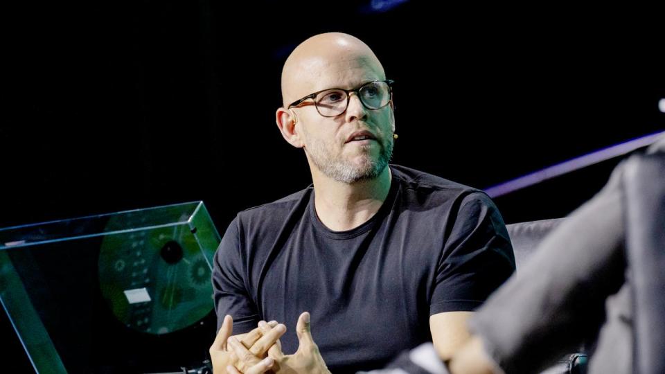 Daniel Ek var med til at stifte Spotify i 2006. Nu investerer han stort i forsvar trods kritik.