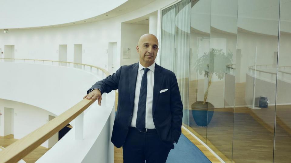 Novo Nordisk-topchef Mike Doustdar skal spille sine trumfer rigtigt på den kommende kapitalmarkedsdag for at fjerne investorernes bekymring