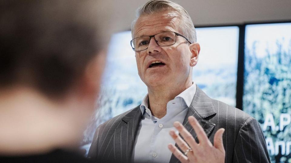 Vincent Clerc, der er topchef i A.P. Møller-Mærsk, gav tidligere på ugen strategien et vrid. Nu vil rederiet købe flere skibe, og det tolker analytiker som en del af større positionskamp. 