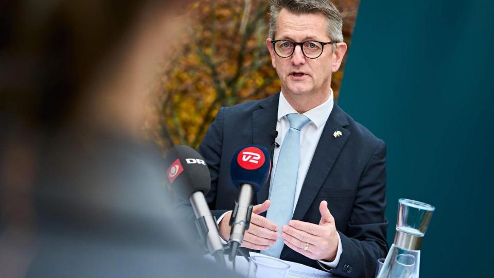 Minister for samfundssikkerhed og beredskab Torsten Schack Pedersen (V) mener, at topcheferne har et særligt ansvar i forhold til vores fælles digitale sikkerhed. 