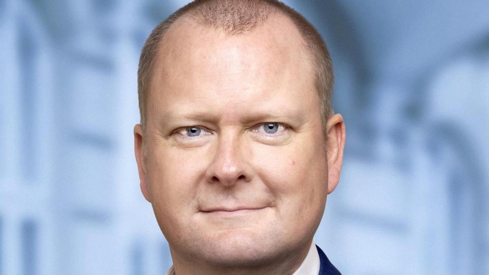 Virksomheder skal bruge tiden på det, der skaber værdi, ikke på administration af bøvl og bureaukrati, mener Christian Borrisholt Steen.