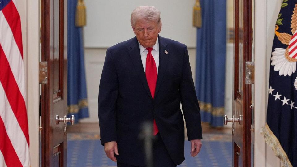 USA's præsident Trump var løbende i kontakt med sin vicepræsident under lørdagens forhandlinger i Pakistan, men fik ingen aftale med Iran. 