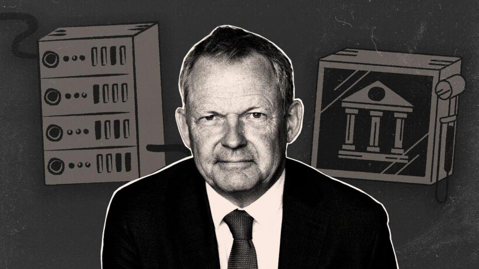 Nationalbankdirektør Ulrik Nødgaard mener, at der skal to ting til for at sikre bankerne mod længerevarende cyberangreb