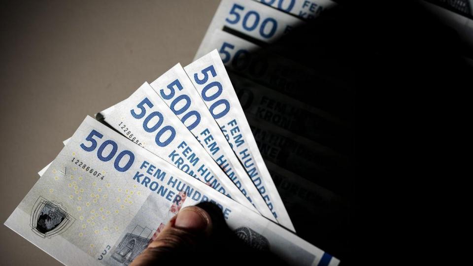 En tredjedel af bankerne i rundspørgen vil ikke svare på, om de har fyret ansatte for mistanke om at medvirke til kriminalitet gennem deres arbejde. 