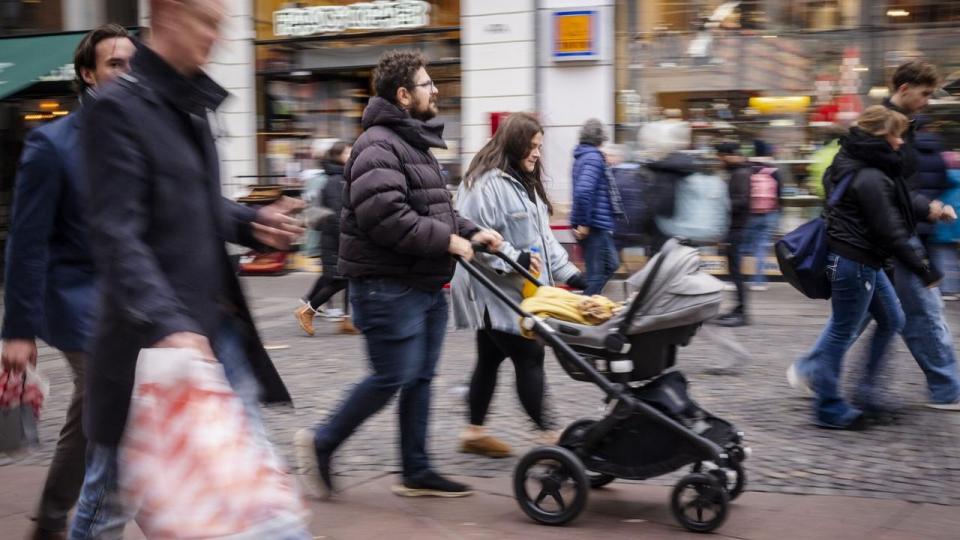 Offentligt ansatte har indhentet det tabte på lønnen efter inflationskrisen. Det er der til gengæld en del i den private sektor, der ikke har.