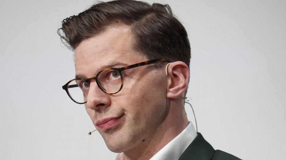 LA-leder Alex Vanopslagh mener, at partiet skal være bedre til at screene kandidater forud for folketingsvalg. 