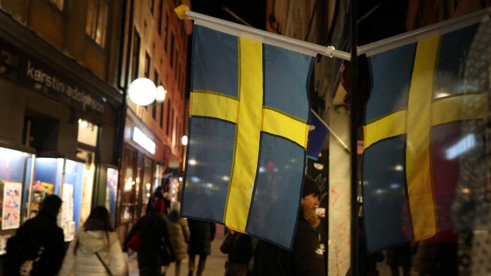 Der kommer stille og roligt gang i privatforbruget hos svenskerne, der oplever en stigende realløn og faldende renter.
