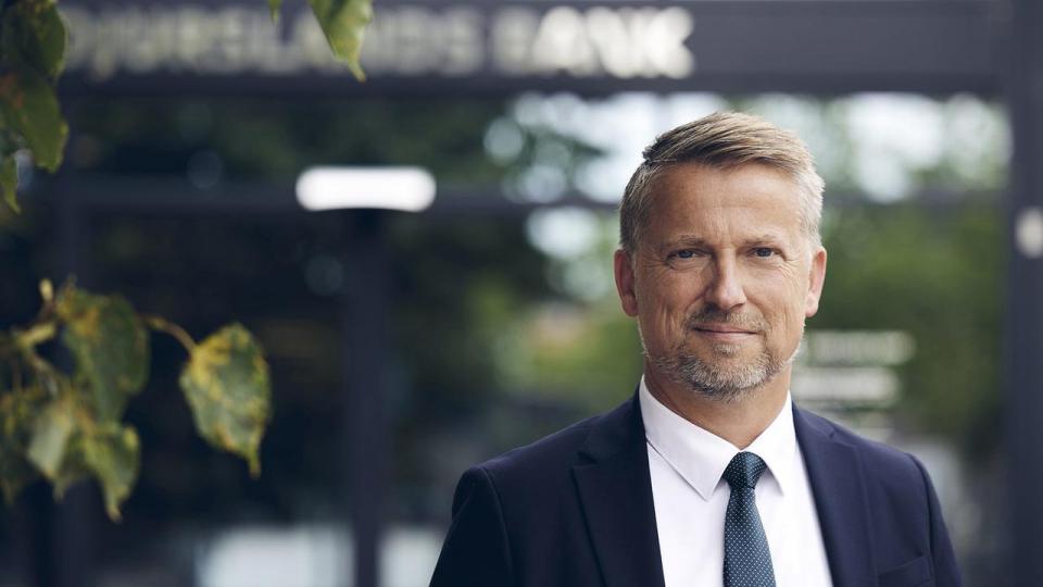 Adm. direktør Sigurd Bohlbro Simmelsgaard står i spidsen for Djurslands Bank.
