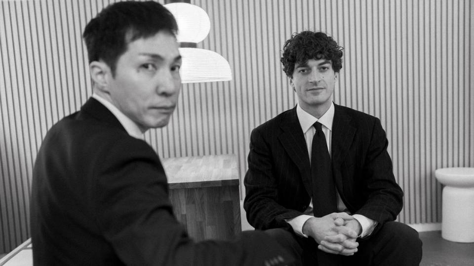 Japanske aktier kan levere et overnormalt højt afkast de næste mange år, lyder det fra Kazunori Tatebe (t.v.), chefstrateg i kapitalforvalteren Daiwa Asset Management, og Thomas Rimhoff, udviklingsansvarlig for det danske marked hos Haven Green.