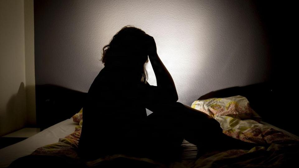 I vismændenes rapport når de frem til, at arbejdsudbuddet er mellem 16.000 og 39.000 lavere i Danmark, end hvis der ikke fandtes arbejdsrelateret stress.
