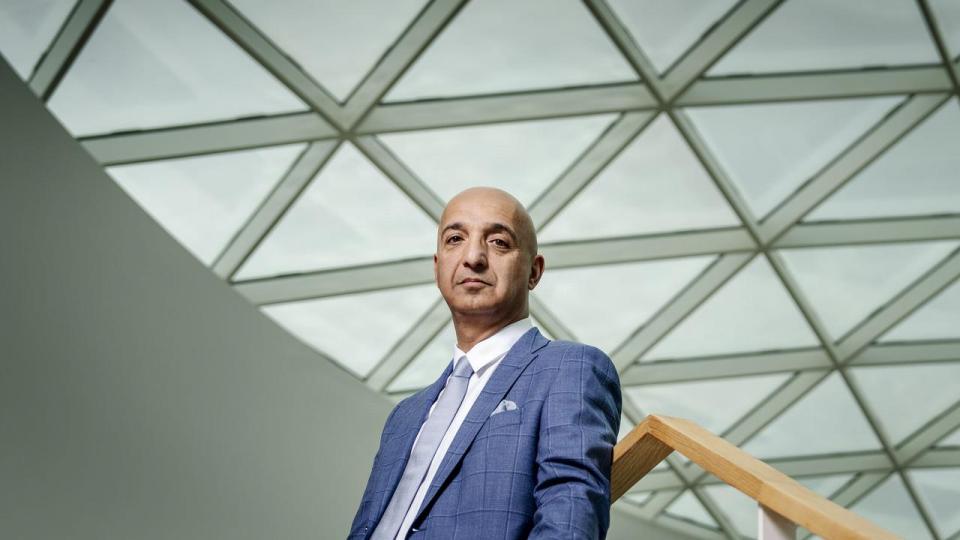 Mike Doustdar vil mindske Novo Nordisks afhængighed af vægttabsmedicin gennem nye lægemidler og opkøb.