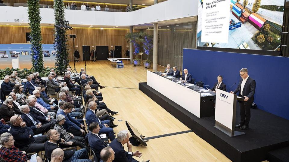 Thomas Plenborg, formand for DSV, svarede torsdag på aktionærernes spørgsmål ved generalforsamlingen. 
