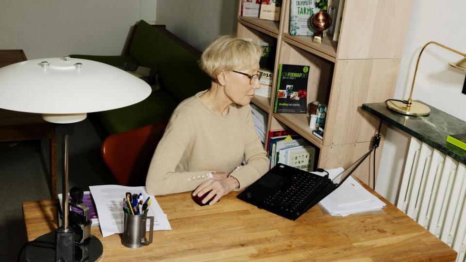 Mette Borre er klinisk diætist på Aarhus Universitetshospitals afdeling for sygdomme i mavetarm-kanalen og har skrevet både bøger og lærebøger.