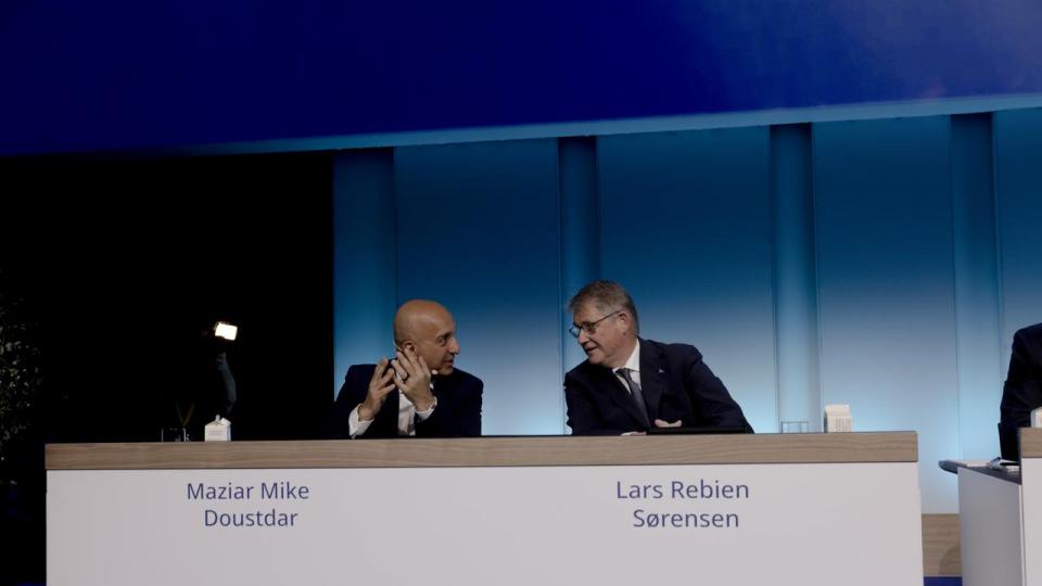 Mike Doustdar og Lars Rebien Sørensen til Novo Nordisks generalforsamling.