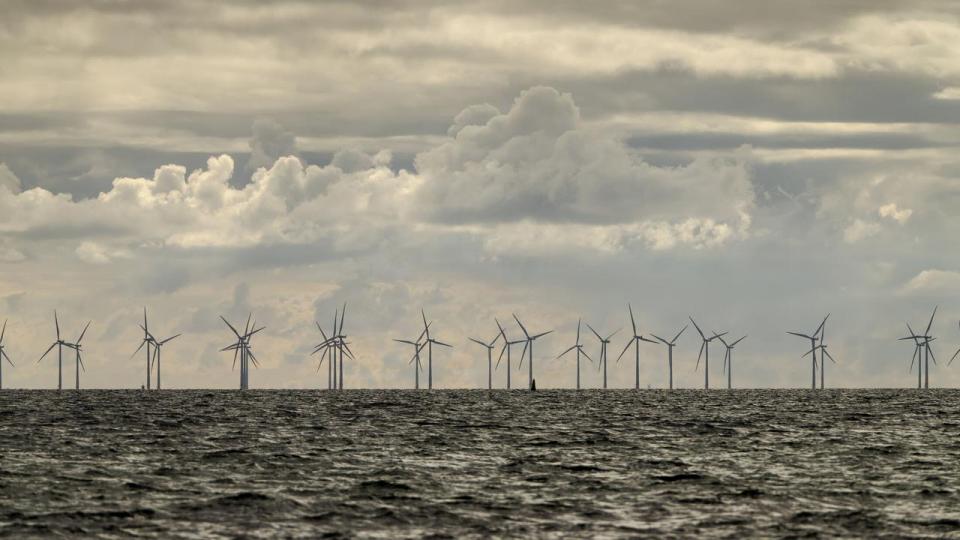 En ny analyse fra Erhvervslivets Tænketank viser, at udviklingen i elektrificeringen af de fleste erhverv er på sporet i forhold til målet om, at Danmark i år 2045 skal være klimaneutralt og dermed også stort set fossilfrit.