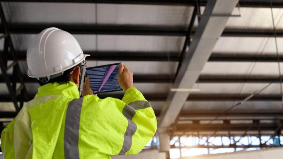 Med en ny app fra Contech Lab og Link Arkitektur kan bygninger scannes via telefon eller tablet, hvorefter AI kortlægger materialer og identificerer, hvad der bl.a. kan genanvendes.