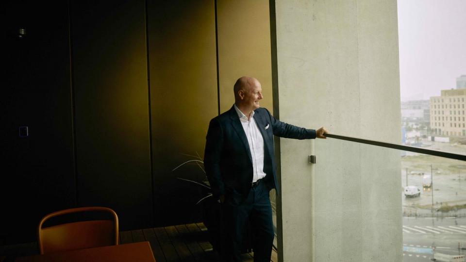 Koncerndirektør Tonny Thierry Andersen fra Nykredit fortæller, at Nykredit sænker, hvor store bankbaserede prioritetslån man i fremtiden vil give til danske boligejere.
