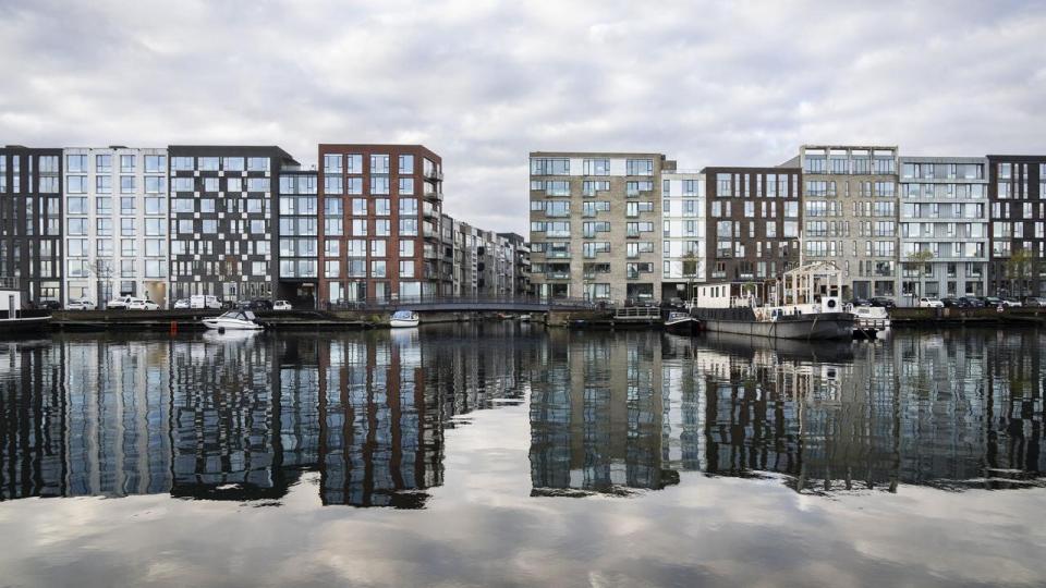 Pensionskasser må påtage sig et etisk ansvar, når de bygger og udlejer lejligheder i København, skriver Claus Højte.