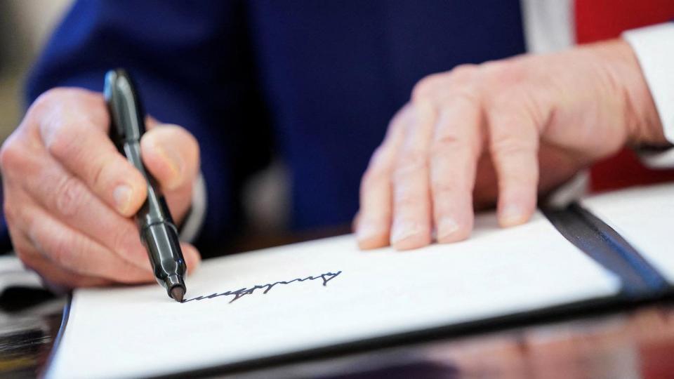Donald Trump har underskrevet dekret, der trækker USA ud af 66 organisationer, heriblandt FN's klimakonvention og FN's klimapanel. 
