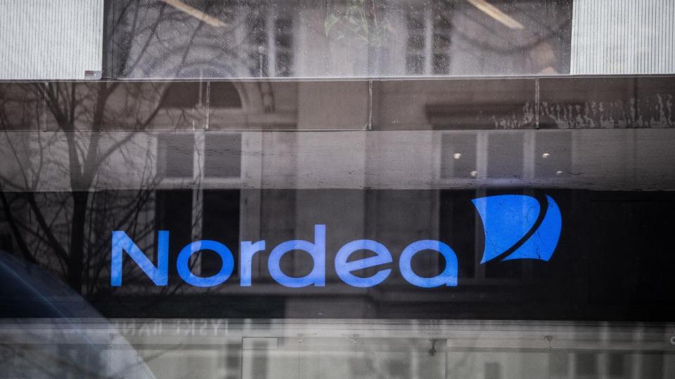 Nordea planlægger at skære 1500 stillinger.