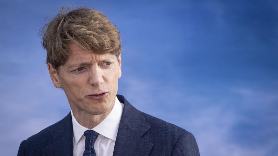 På Mærsk-generalforsamlingen kritiserede formand Robert Uggla Mærsk en bestemt skat. Hvilken?