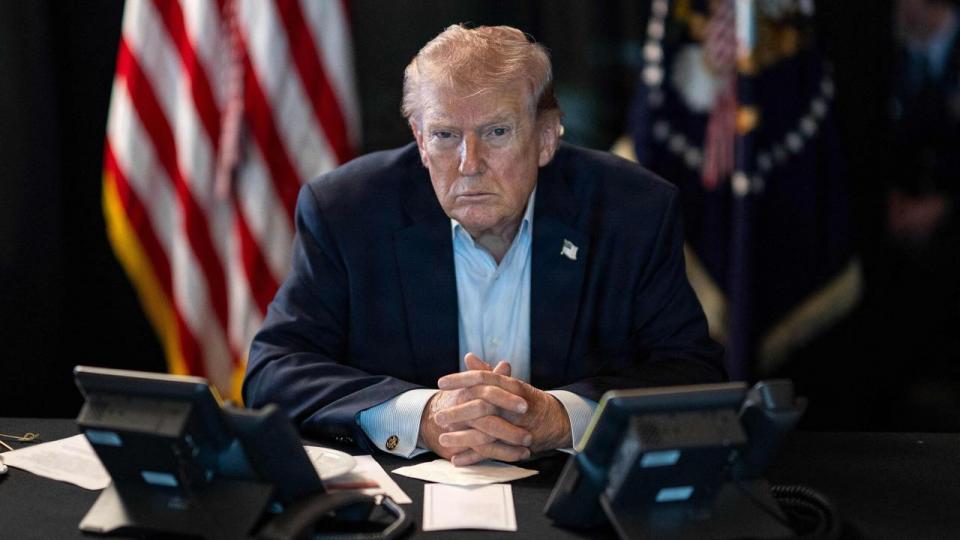 Meget tyder på, at krig i Iran ikke var Trumps førsteprioritet, men de amerikanske trusler prellede af på præstestyret i Iran. 