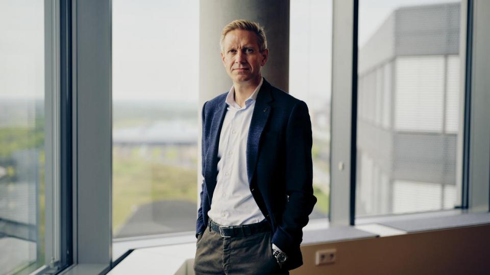Chr. Jensby er ny adm. direktør i Rambøll. Han er tidligere topchef i Deloitte, og svinger nu sparekniven i Rambøll.