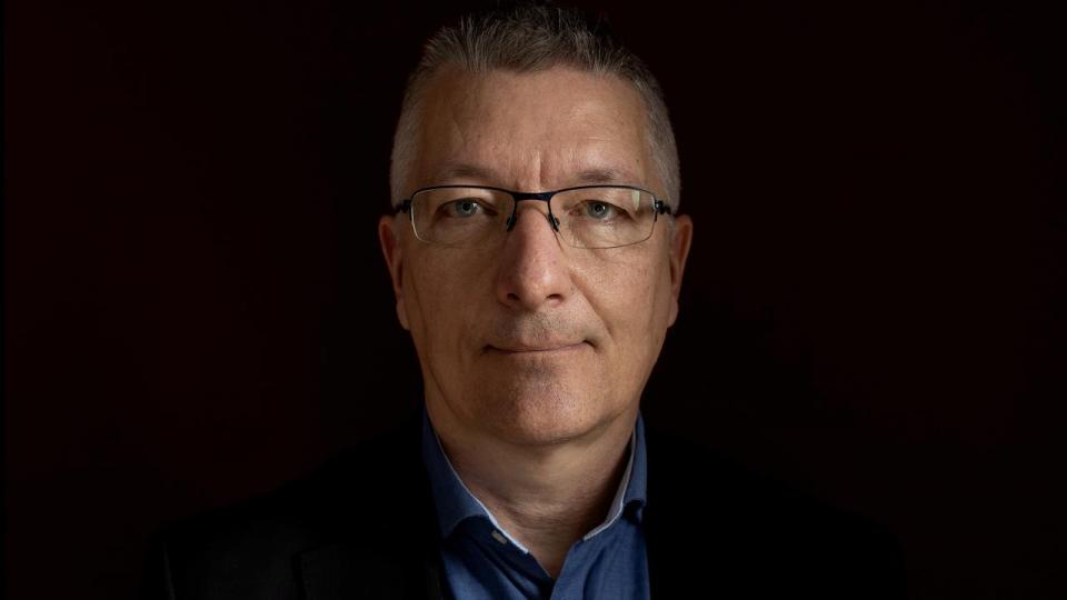 Forbrugerombudsmand Torben Jensen kan blive nødt til at mindske indsatsen mod greenwashing, efter at regeringen nu lægger op til at fjerne en bevilling på 7 mio. kr. til området.