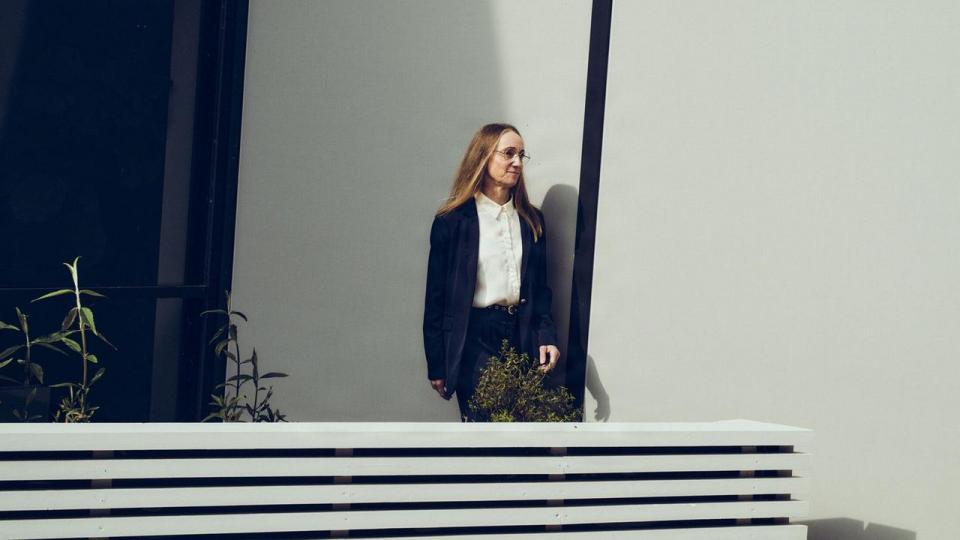 Julie Engelund Sander, sundhedsdirektør i Velliv, er bekymret for et stigende antal sygemeldinger med stress blandt unge.