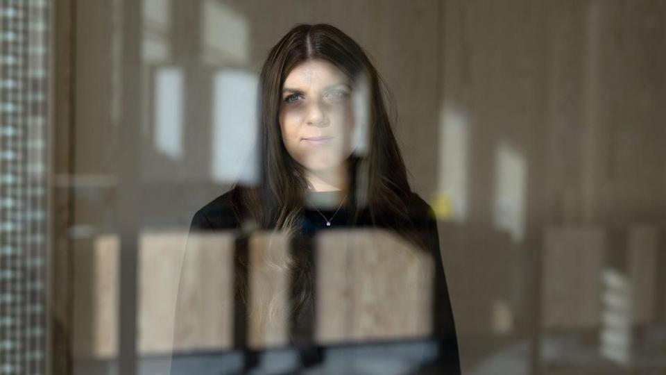 Kun hver fjerde med diagnoser føler sig inkluderet. Christina Kunnerup, der arbejder i EY, fortæller om at blive diagnosticeret med ADHD i en sen alder. Foto: Simon Fals