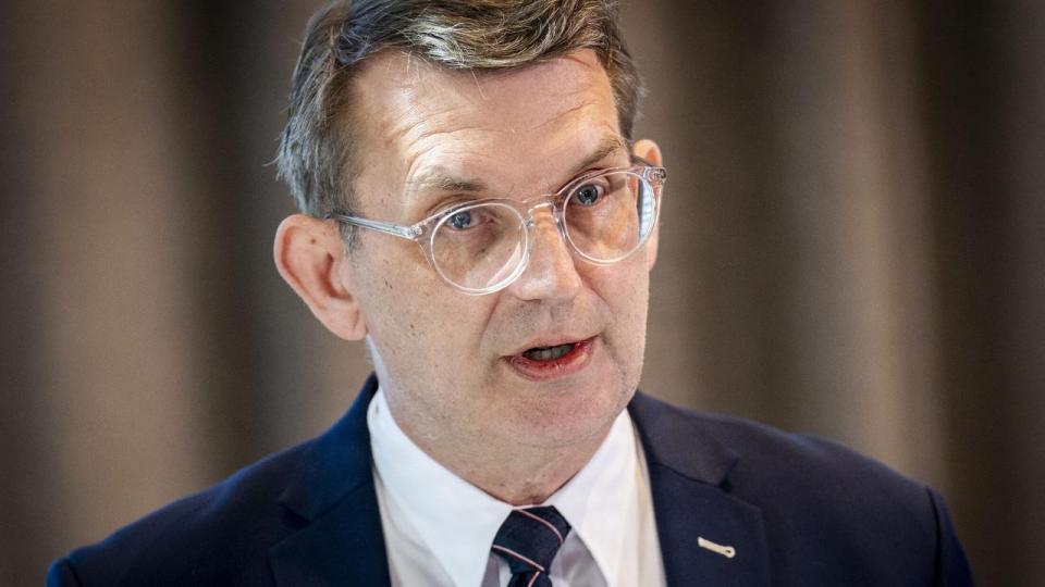 Kongelig undersøger Troels Lund Poulsen (V) præsenterede tirsdag grundlaget for en mulig VLAK-regering.