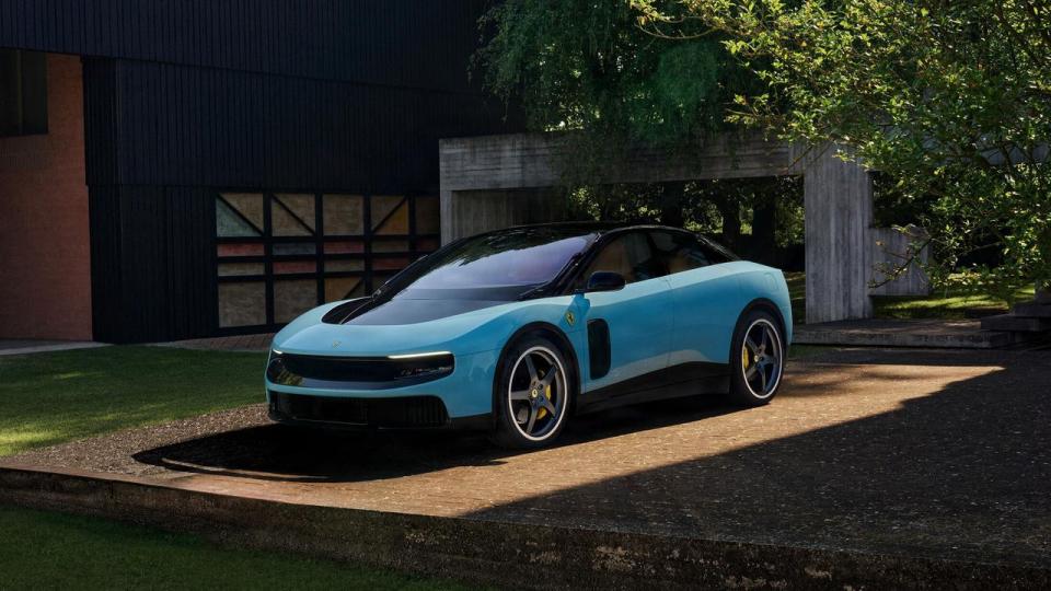 Ferrari har præsenteret sin første elbil til 4,1 mio. kr.